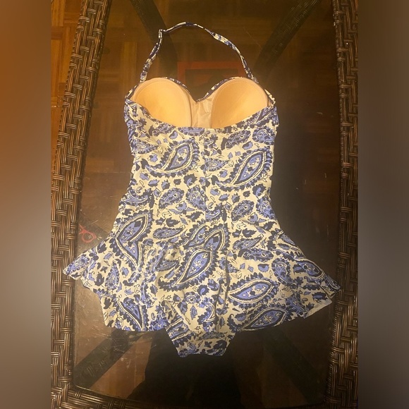 Alisha Levine swimsuit - Picture 3 of 7